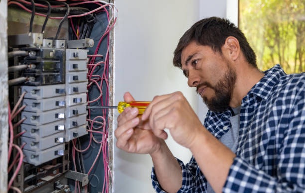Best Affordable Emergency Electrician  in Fairfield Bay, AR
